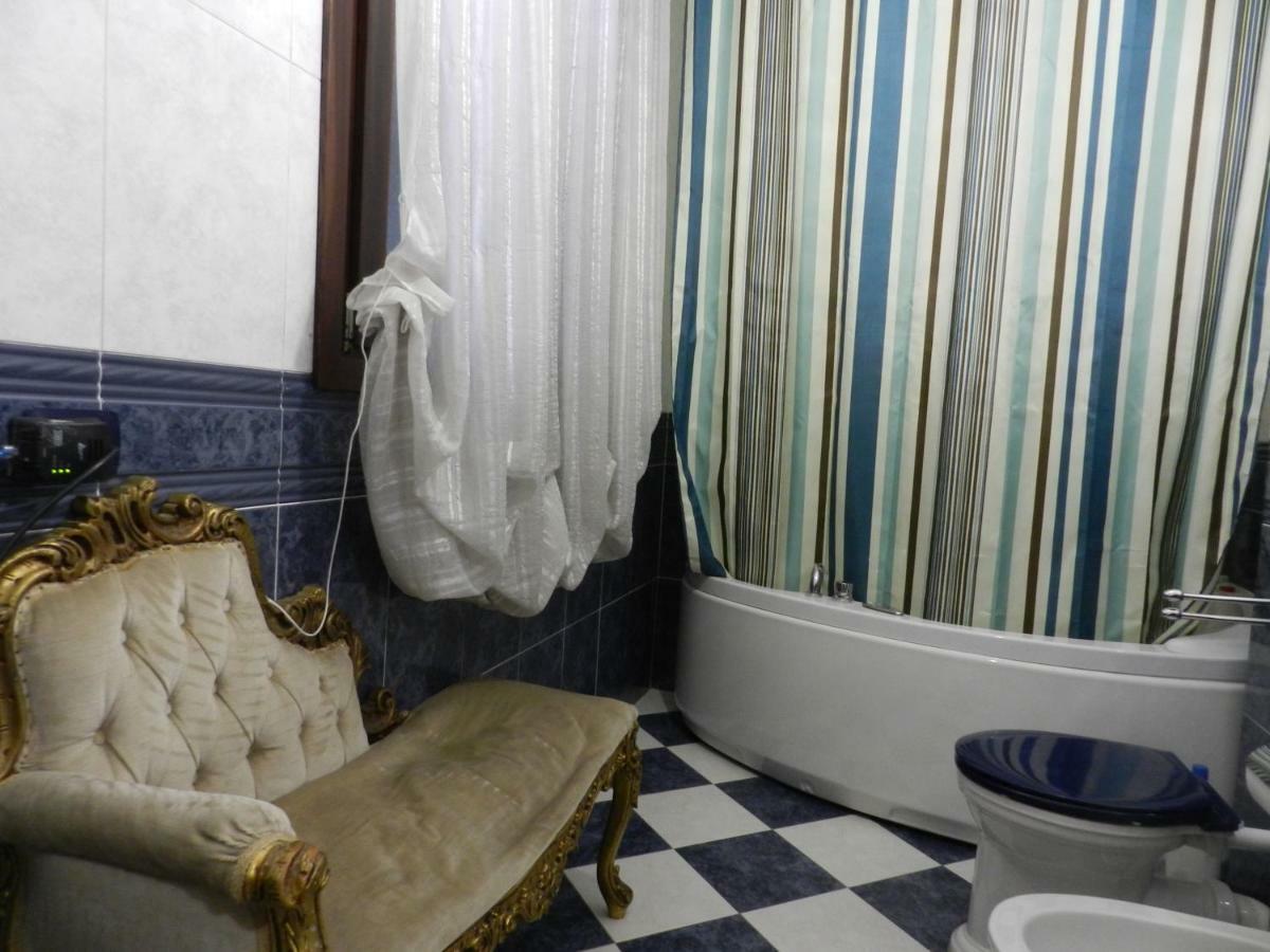 B&B Venezia Le Tre Rose Mestre Exteriör bild